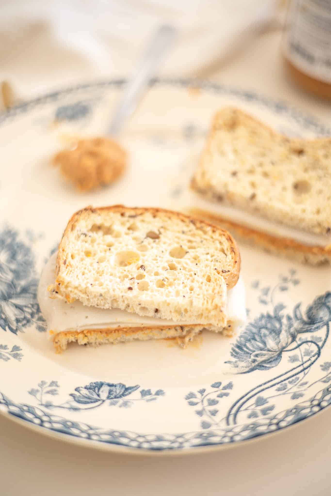 Le grilled cheese à la purée de cacahuèté